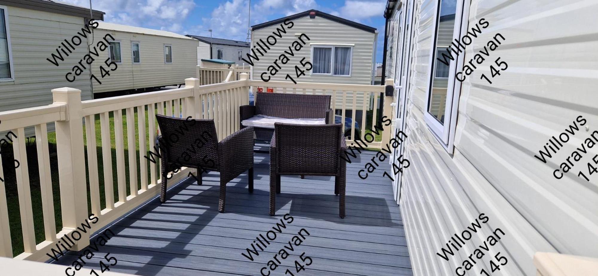 Willows Caravan 145 Llanddwywe Екстериор снимка